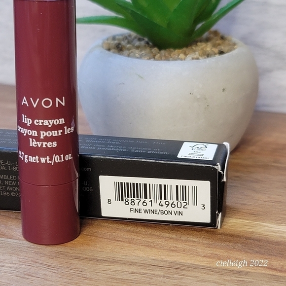 Avon Birthday Balm Lip Crayon - Fine Wine - Picture 4 of 5